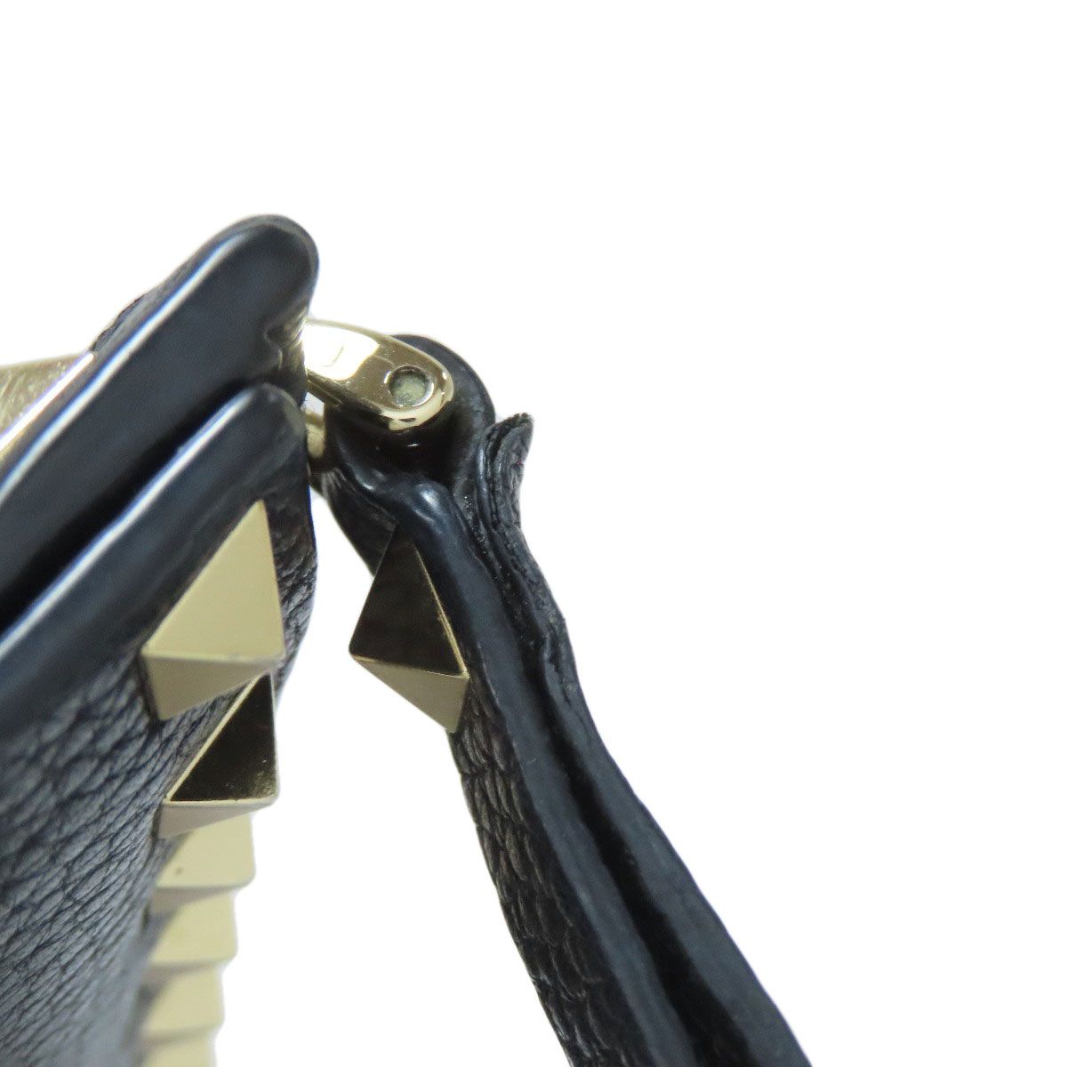 バレンティノ スタッズ