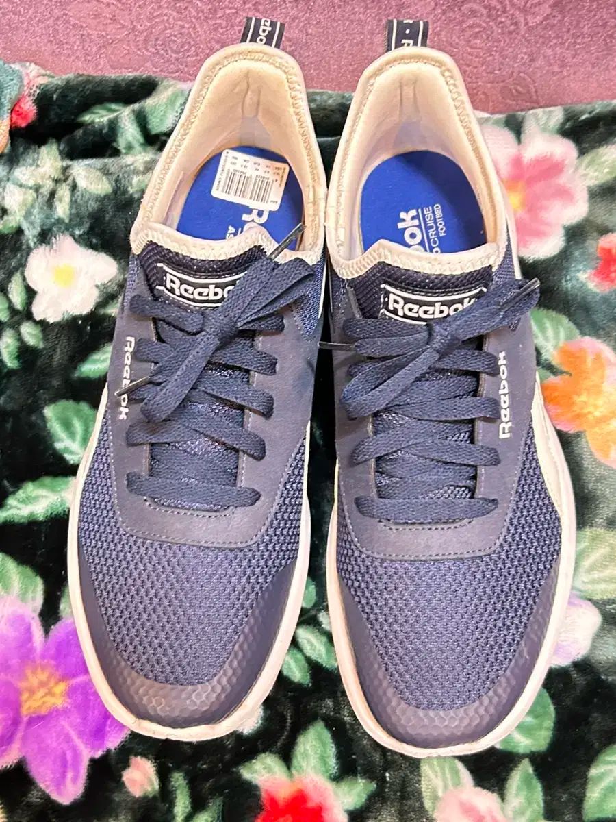 【雷市場（ポンジャン）商品韓国直送】Reebok(リーボック) アストロライド スニーカー