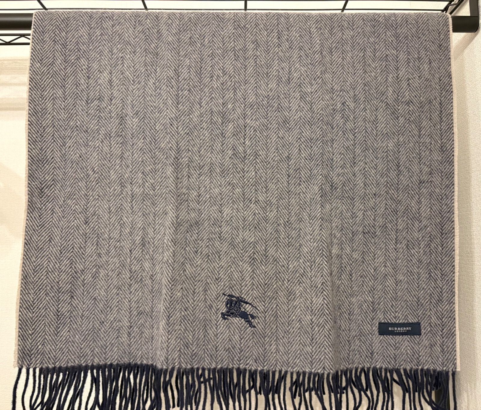 2024 バーバリー ひざ掛け / ブランケット ウール100％ グレー マフラー