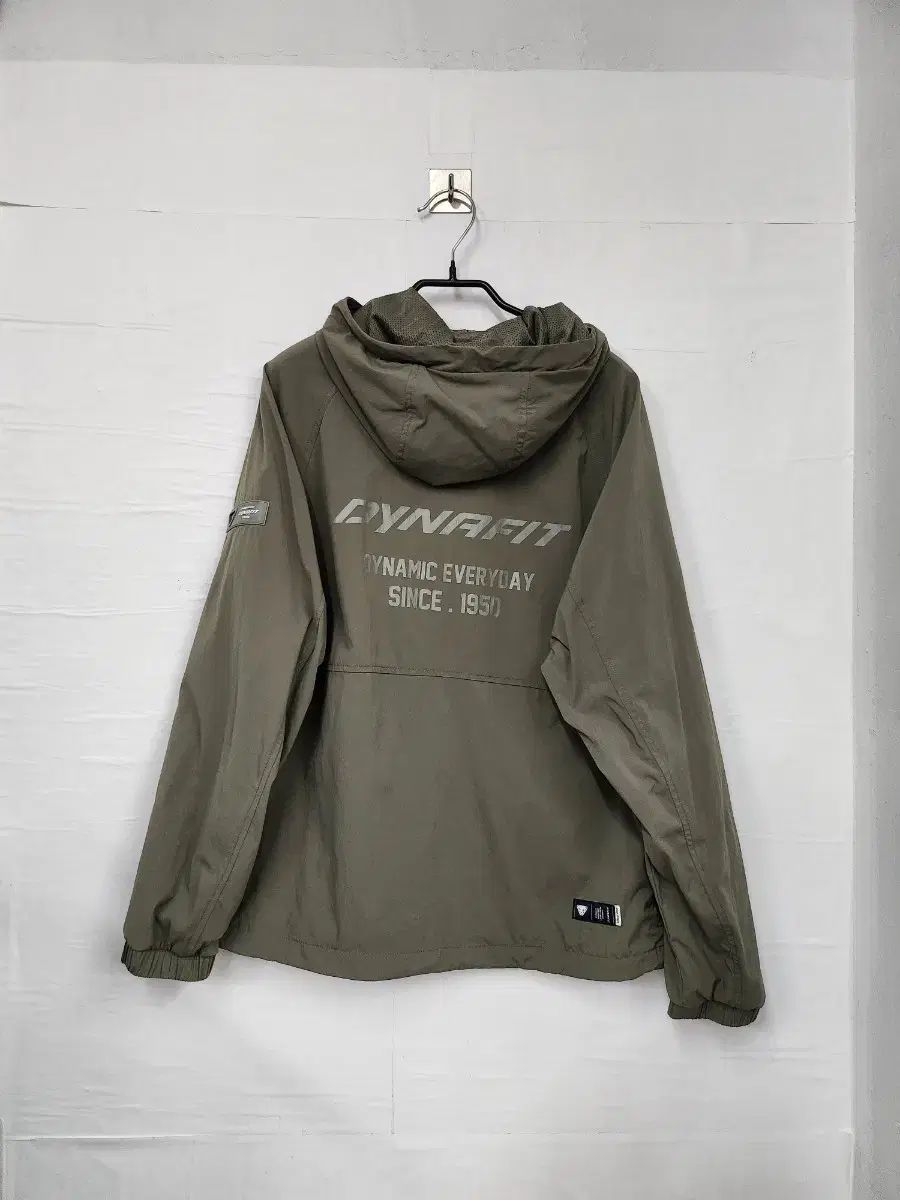 ディナフィット アノラック アノラック ウィンドブレーカー ジャケット 90 95 | カーキ | ユニセックス