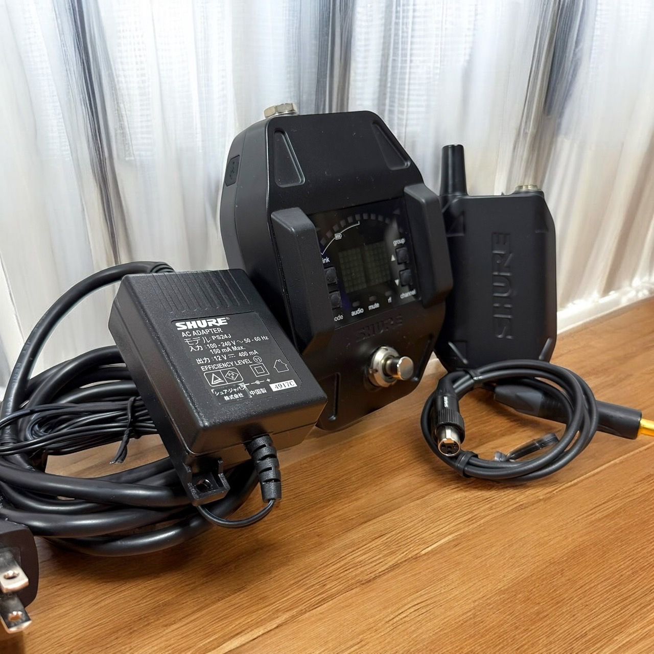☆送料無料 美品 SHURE GLXD16 Z2 ワイヤレスシステム ギター ベース