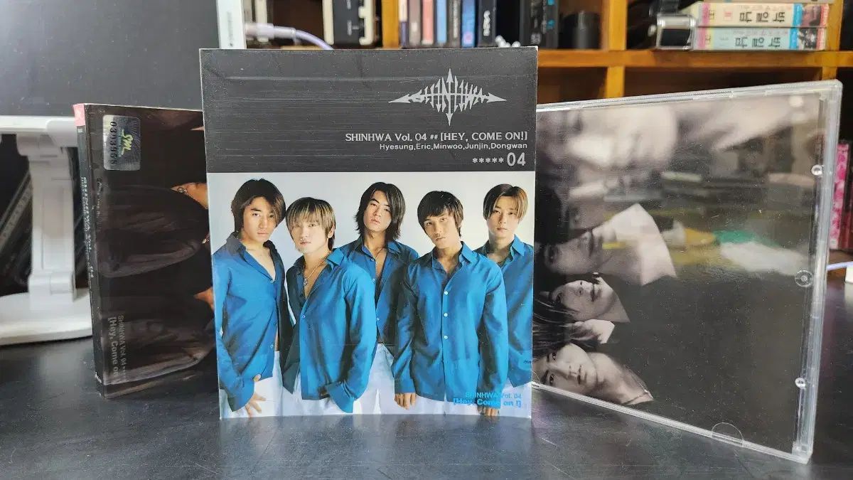 SHINHWA まとめ売り SHINHWA(神話) CD Only One + 2 家 4 まとめ売り - メルカリ