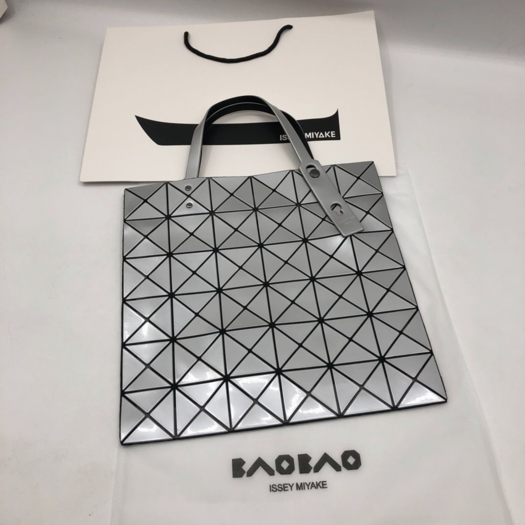 新品未使用 BAO BAO ISSEY MIYAKE トートバッグ バオバオイッセイミヤケ BAOBAO - メルカリ