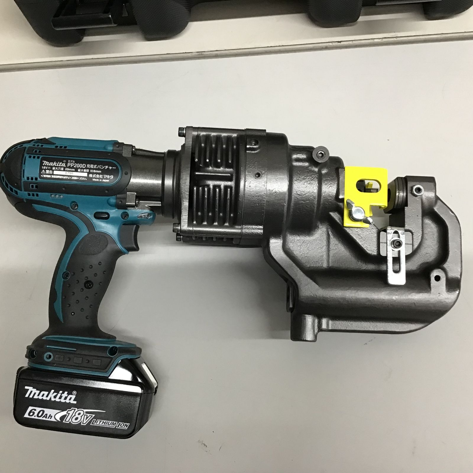 未使用品】 マキタ makita 18V コードレスパンチャー PP200DRG【戸田店 