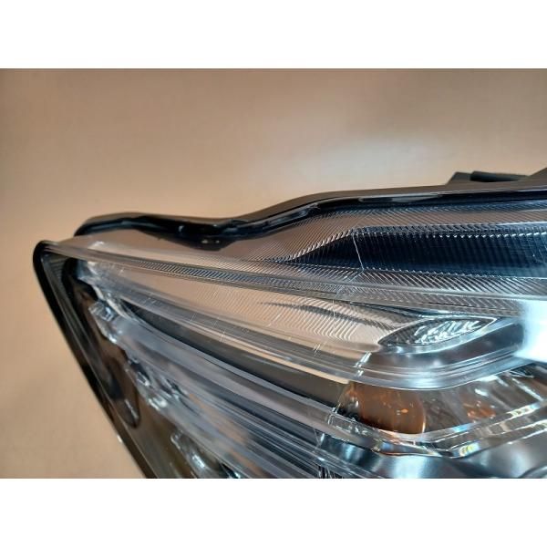 CR-Z ZF-1 純正ヘッドライト ホンダ 純正 CR-Z 《 ZF1 》 右ヘッドライト 33101-SZT-J12 P61800