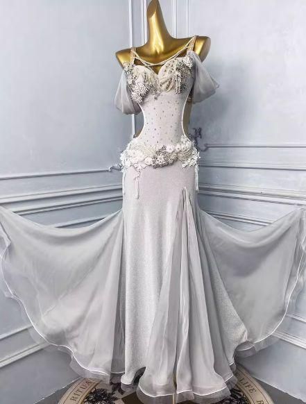 ベリーダンス オリエンタル衣装 インナー付 ホワイト オーダーメイド