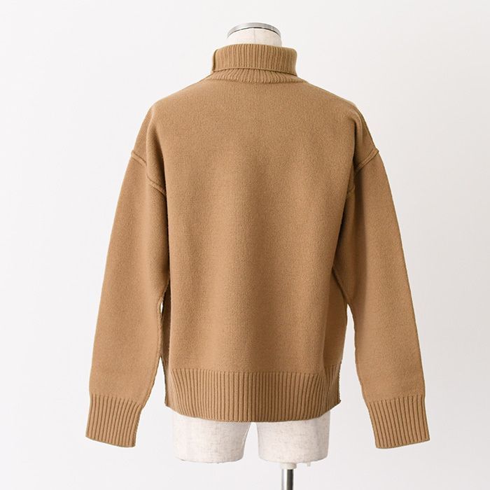 AMI Alexandre Mattiussi ニットベスト　アミパリス AMI Alexandre Mattiussi ami paris アミパリス ベスト UKS702