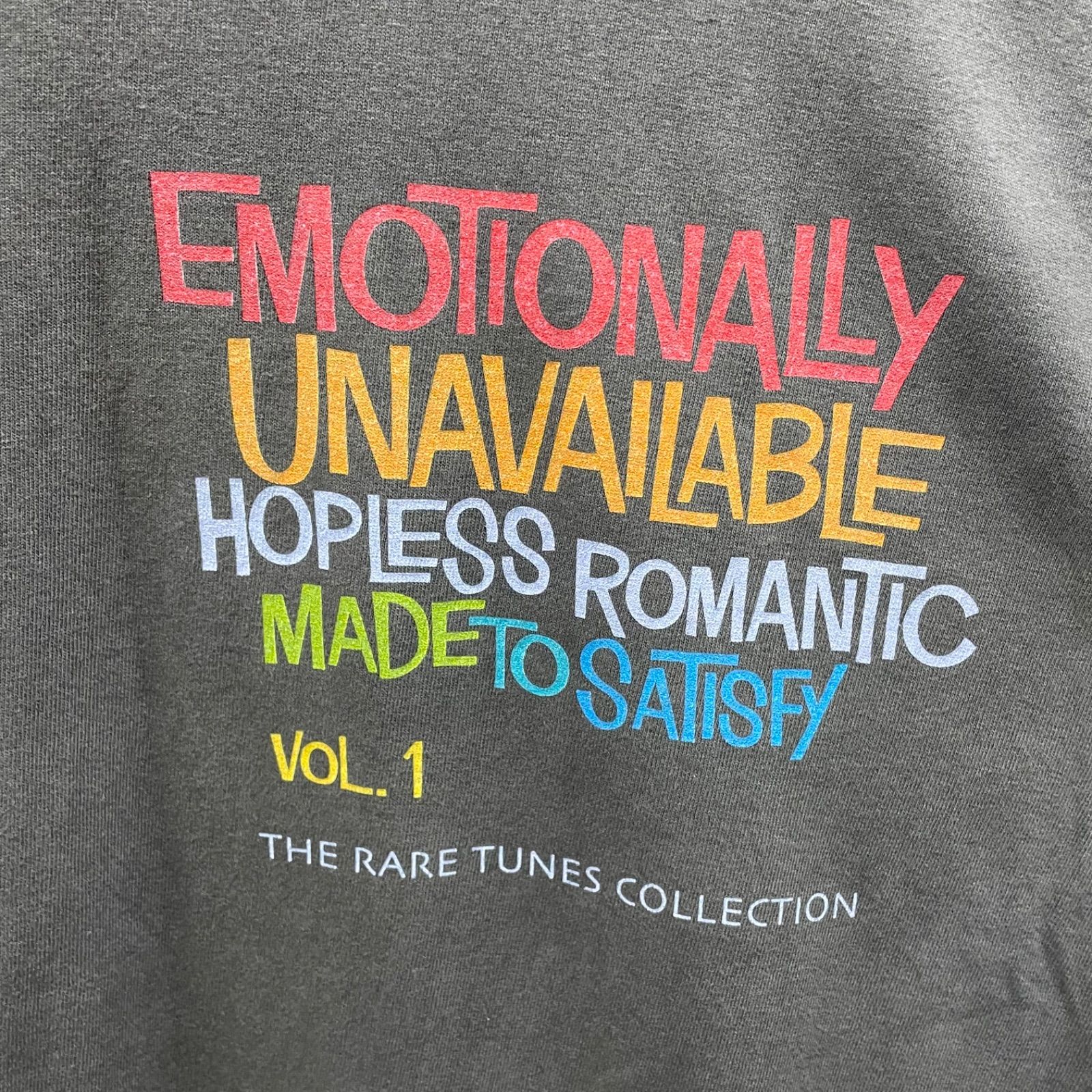 EMOTIONALLY UNAVAILABLE エモーショナリーアンアベイラブル 