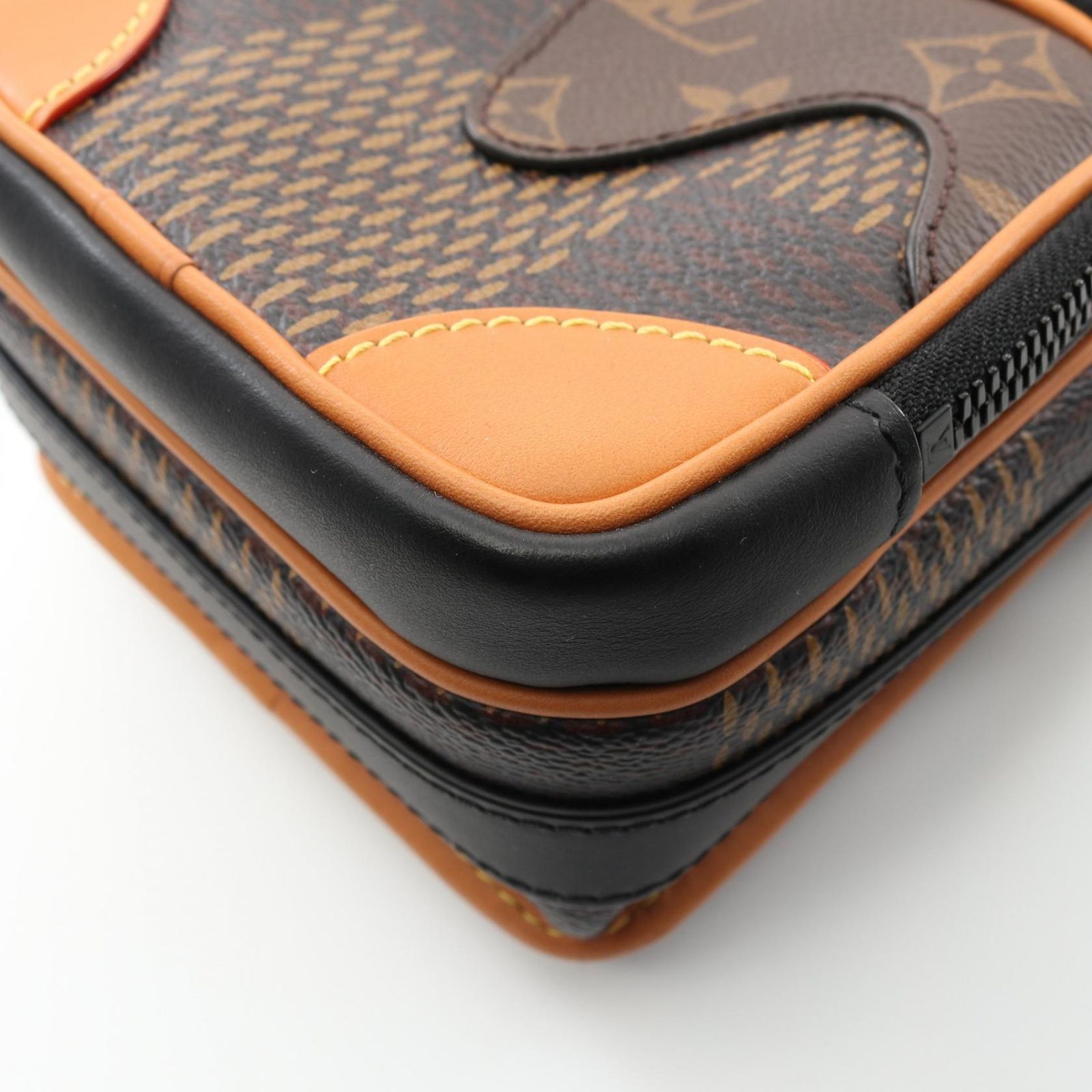 ルイ・ヴィトン LOUIS VUITTON ショルダーバッグ LOUIS VUITTON