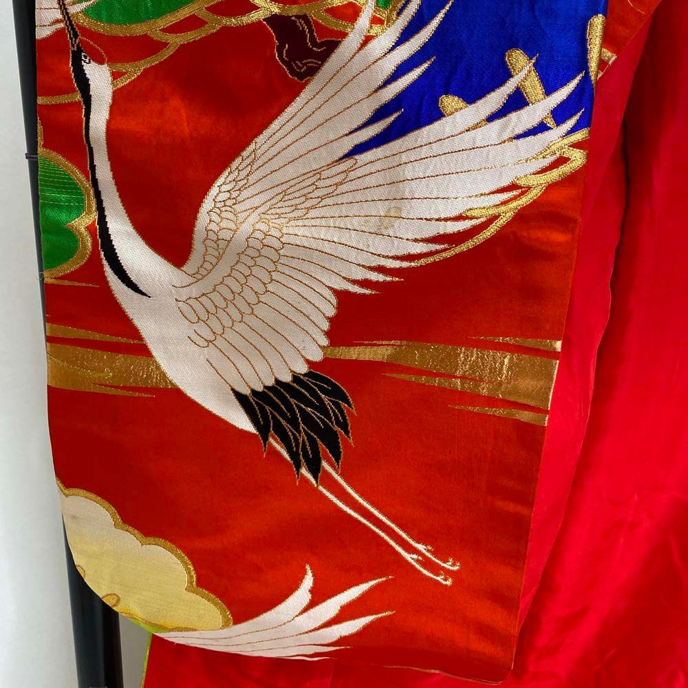 色打掛 正絹 鶴 刺繍 金 赤 打掛 Mサイズ 裄66.5 花嫁衣裳 婚礼