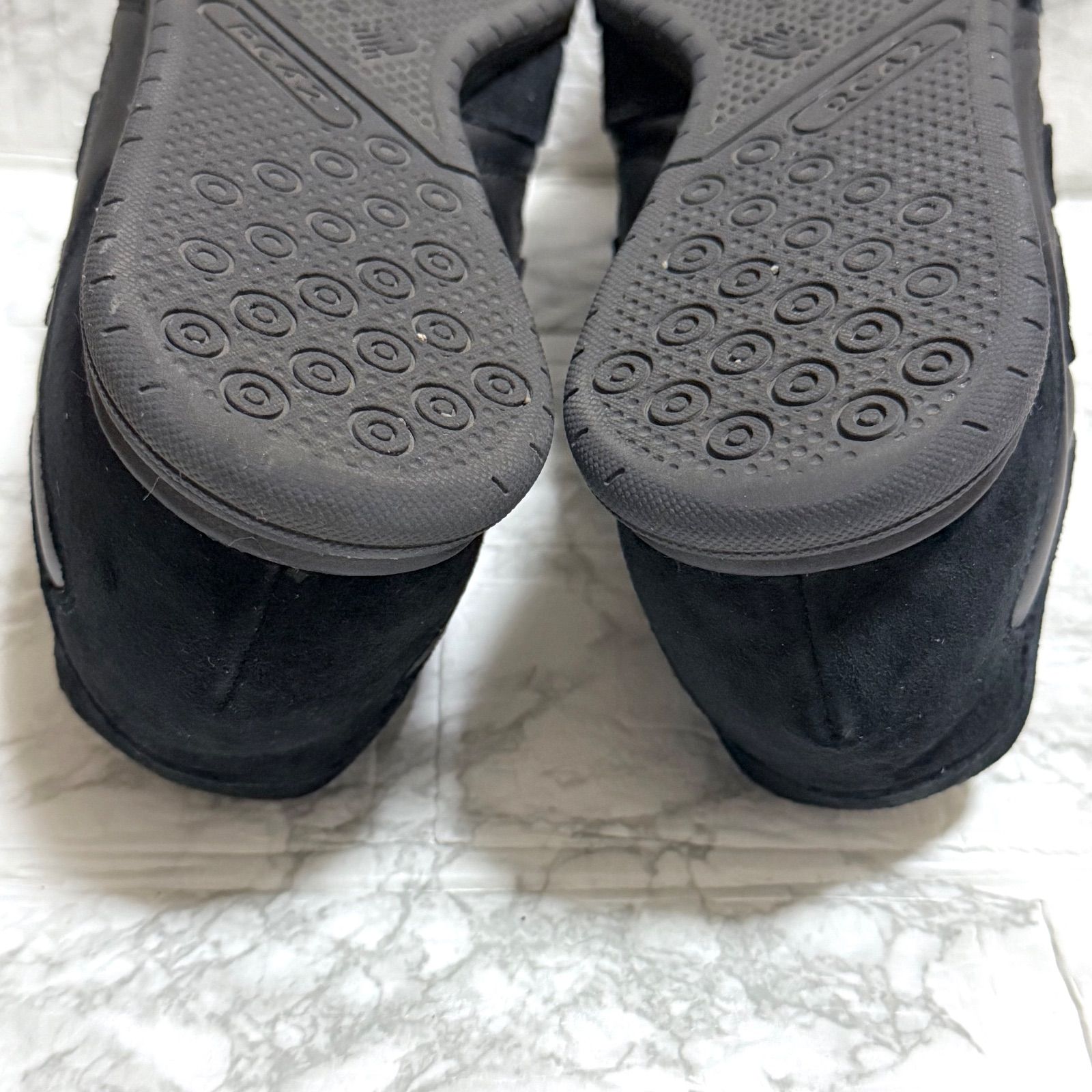 オールブラック