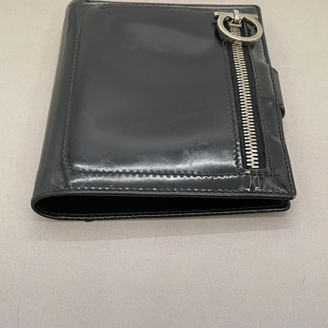 美品 フェラガモ 二つ折り財布 サフィアーノレザー ガンチーニ 黒