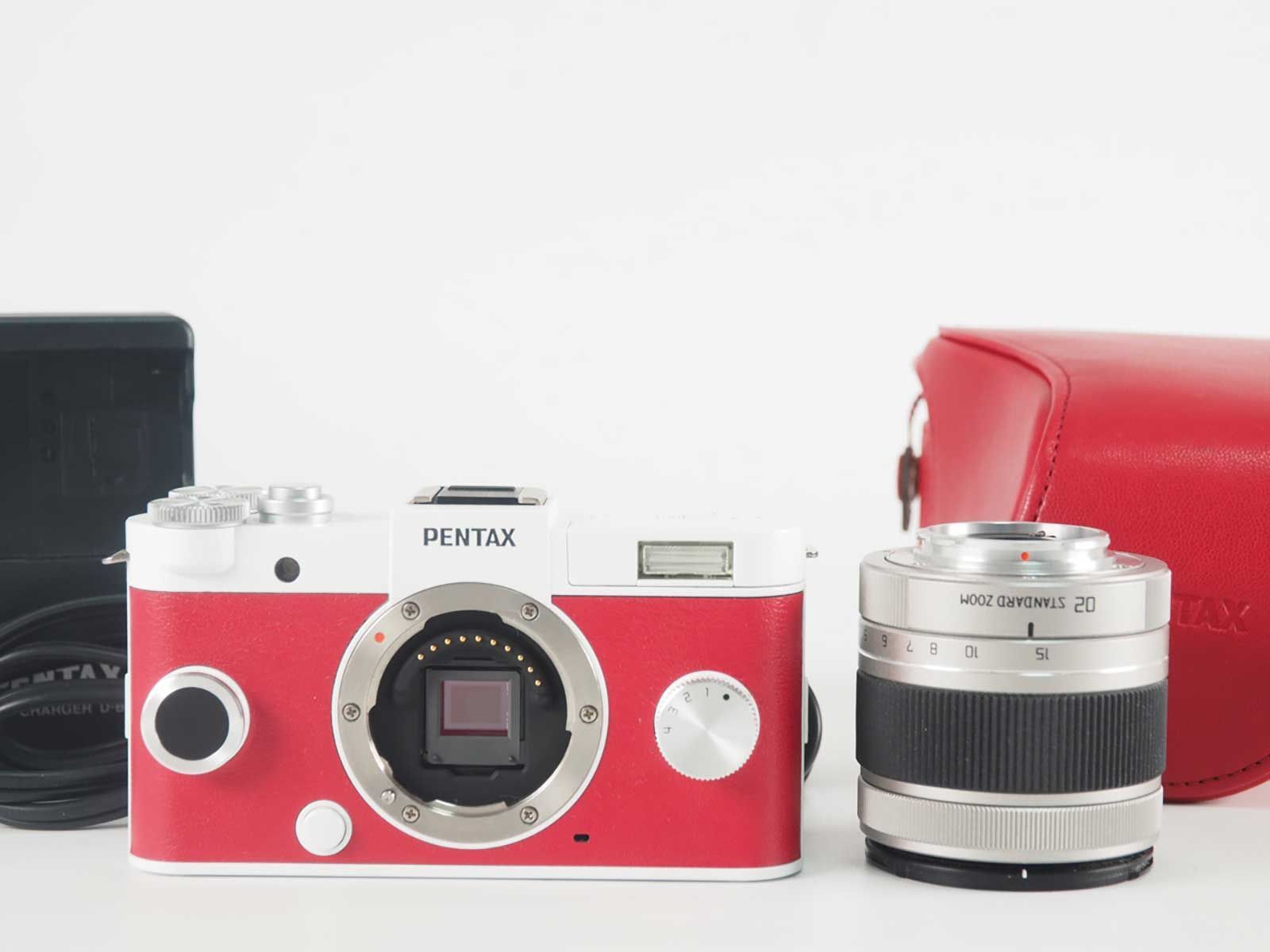 ペンタックス PENTAX Q-S1 12.4 MP RED × White Digital Camera 02 Lens ケース Z4858A