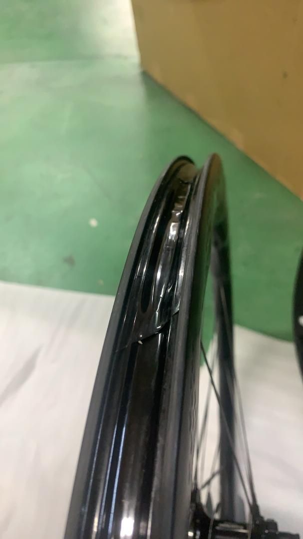 SUPERTEAMカーボンスポークディスクブレーキ50mmチューブレスカー