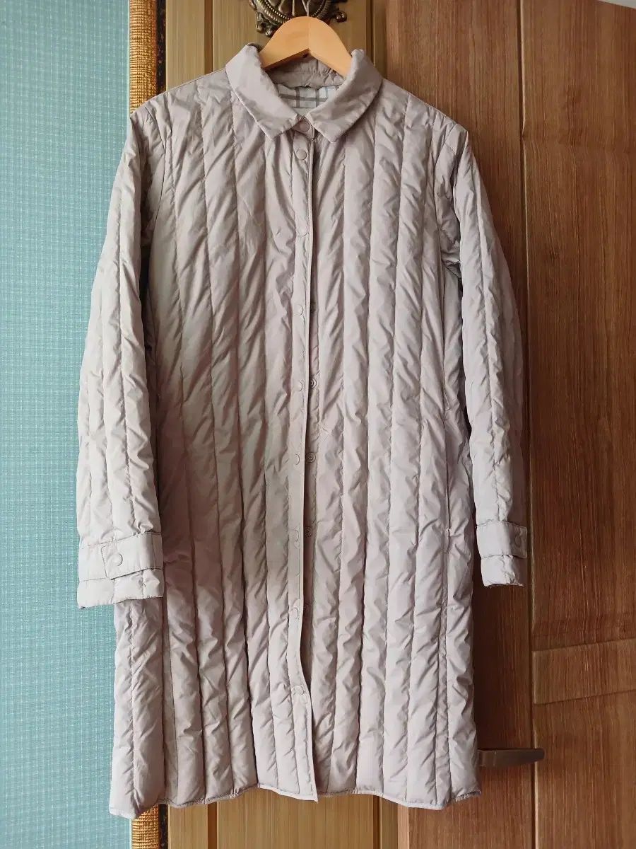 ヘンリクートゥンゴルフ グースダウン ジャケット