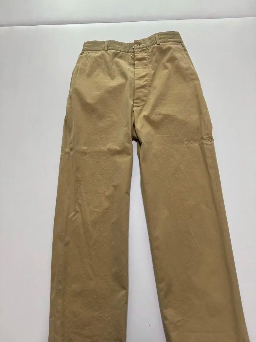 Maison Margiela(メゾンマルジェラ) ベージュ パンツ - メルカリ
