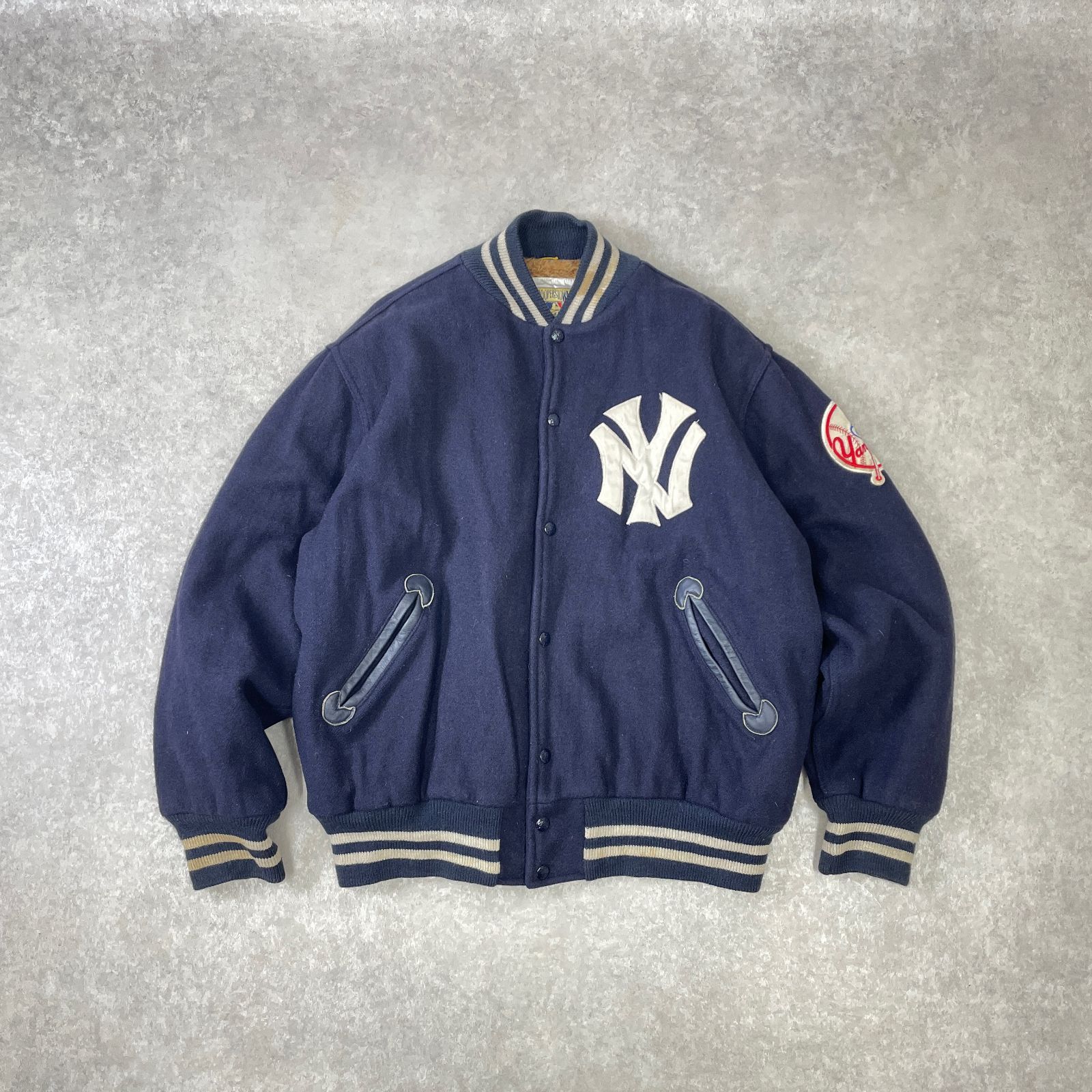 mitchell&ness COOPERSTOWN COLLECTION NY ヤンキース ロゴ刺繍 