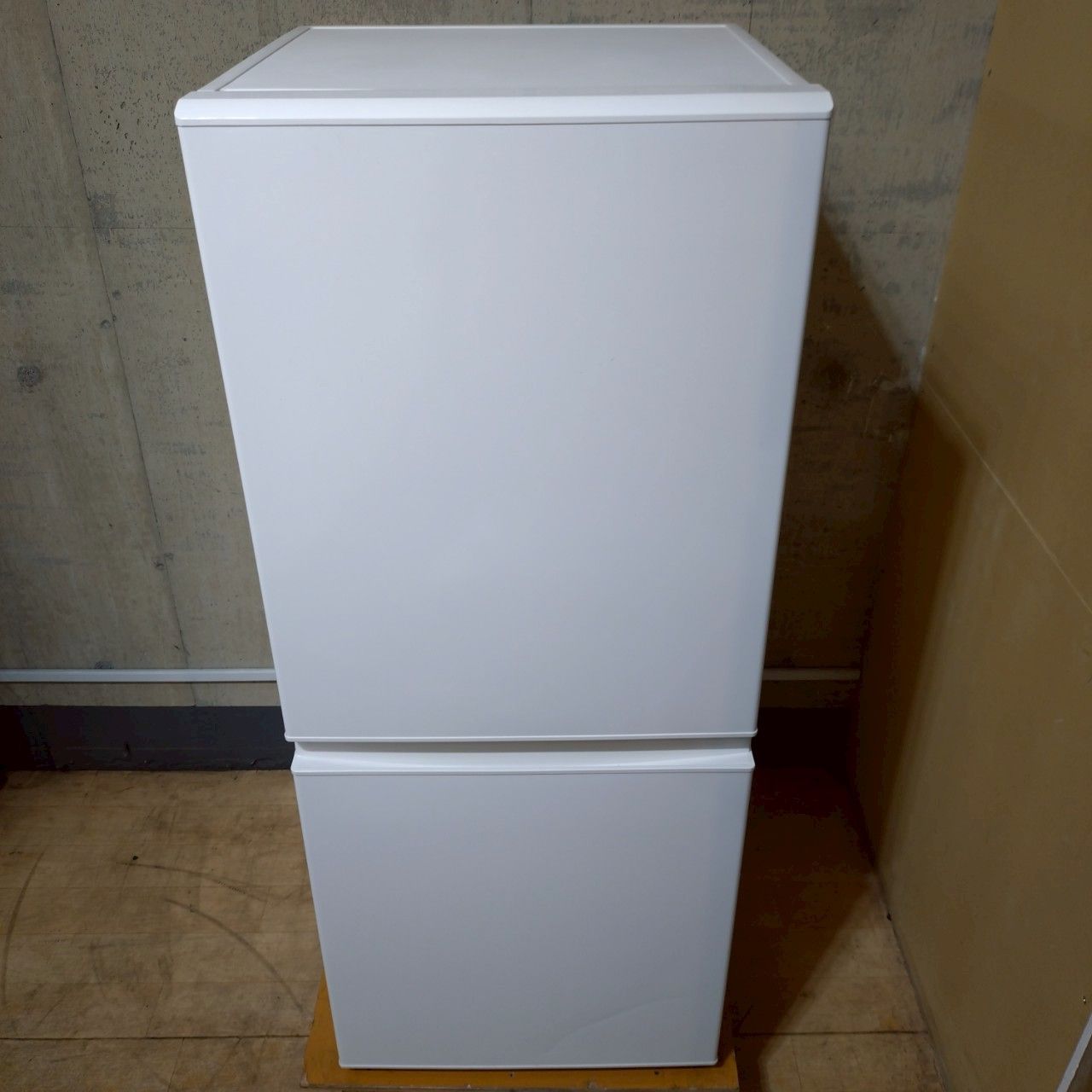 C7018 無印良品 2ドア冷凍冷蔵庫 MJ-R13B 内容積:126L 2021年製