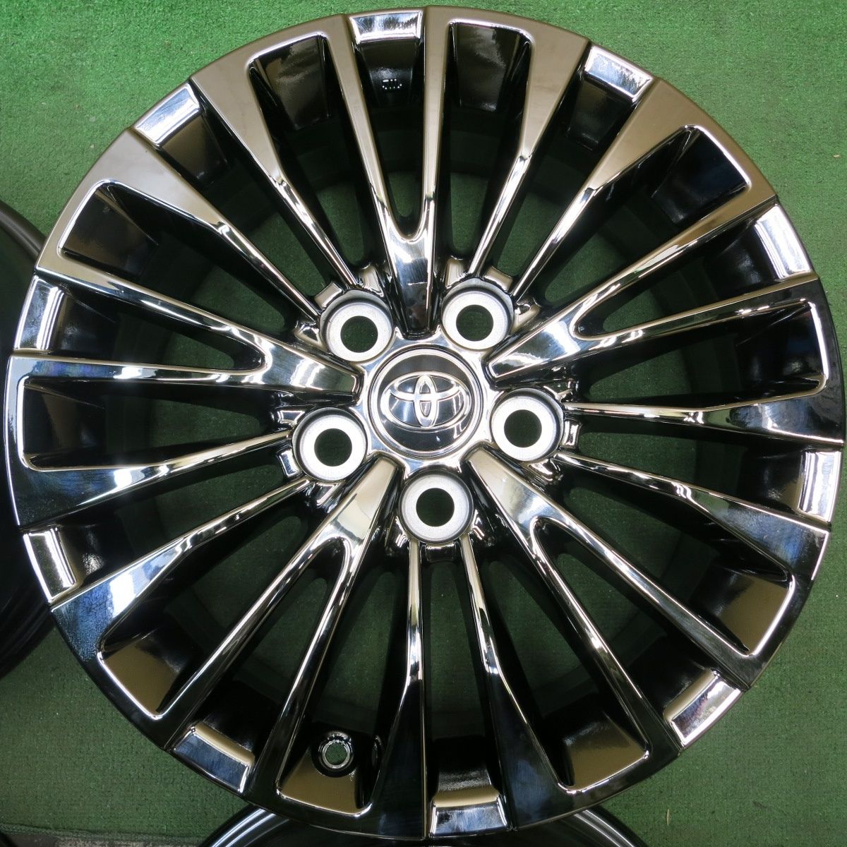 新車外し トヨタ 40系 アルファード エグゼクティブラウンジ 純正 ホイール 17インチ 17×6.5J PCD120 5H 5092505HAホ