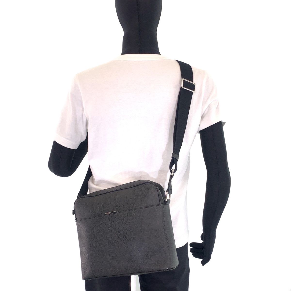 極美品 ルイヴィトン タイガアントン メッセンジャーPM M33427 楽天市場】LOUIS VUITTON ルイ ヴィトン タイガ アントン