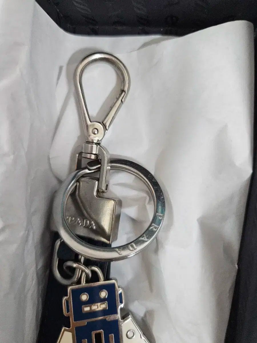 PRADA プラダ ロボット キーホルダー ネイビー