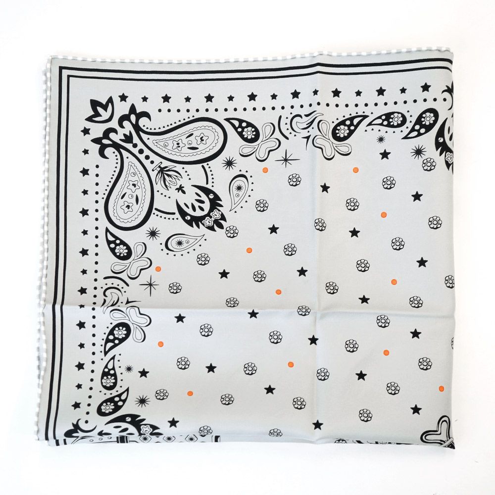 新品】HERMESシルクバンダナ 《ブリッド・エ・デスタン・バンダナ》