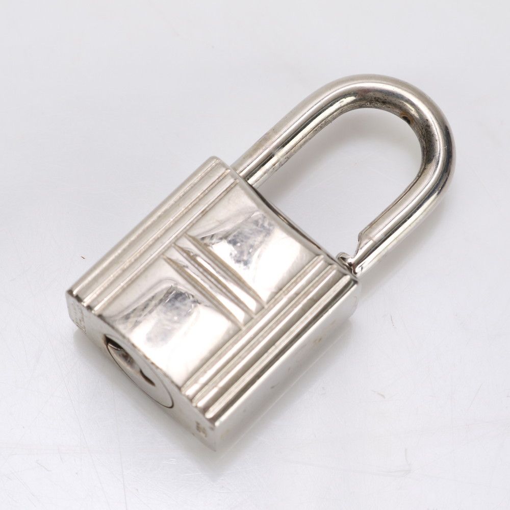 美品 HERMÈS エルメス シルバー 南京錠 キーなし カデナのみ