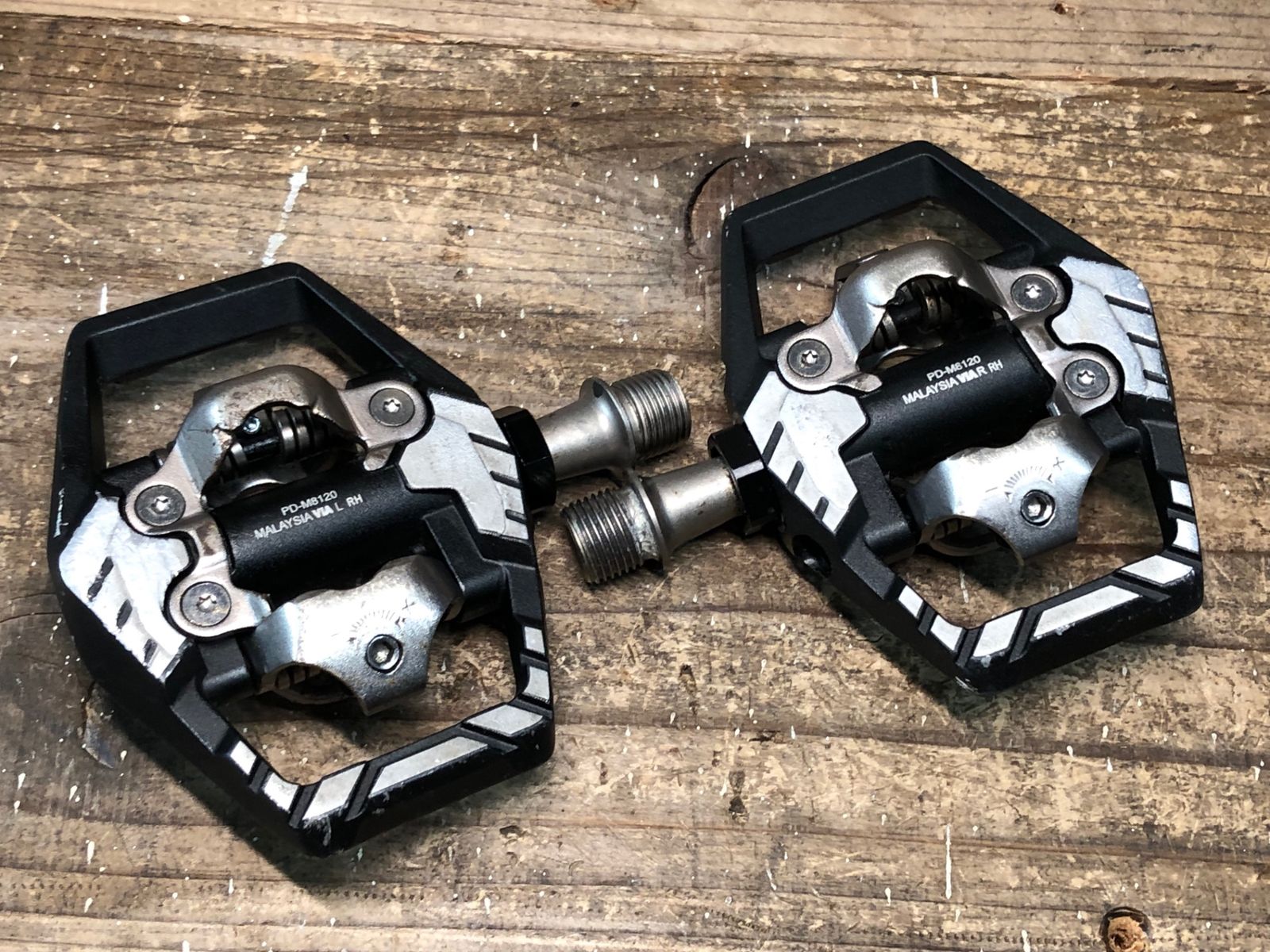 IS706 シマノ SHIMANO DEORE XT PD-M8120 SPD ビンディングペダル 