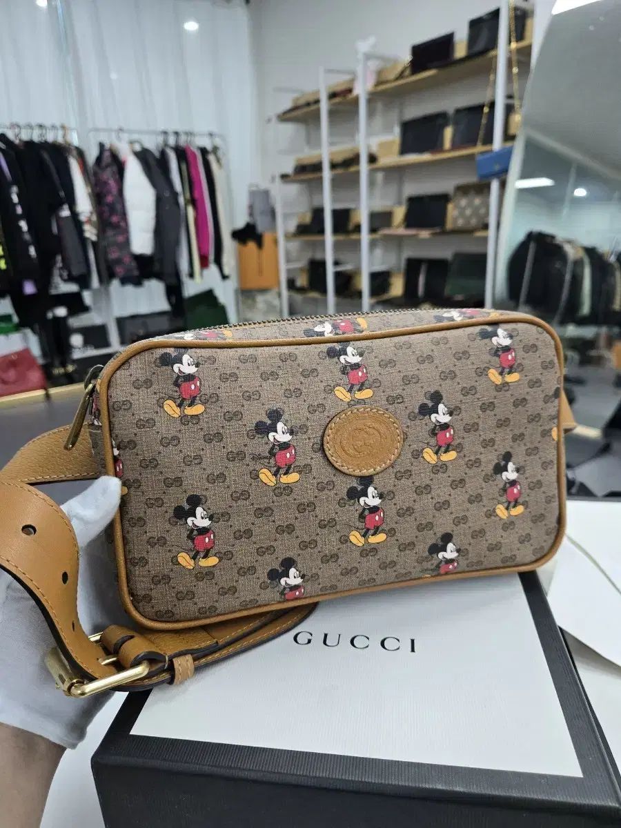 A級コンディション グッチ ミッキーベルトバッグ