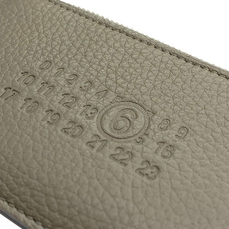 【最短翌日配送】 2025AW MM6 Maison Margiela エムエムシックス Numeric Signature ジップカードホルダー グレー SA5UI0011P4344