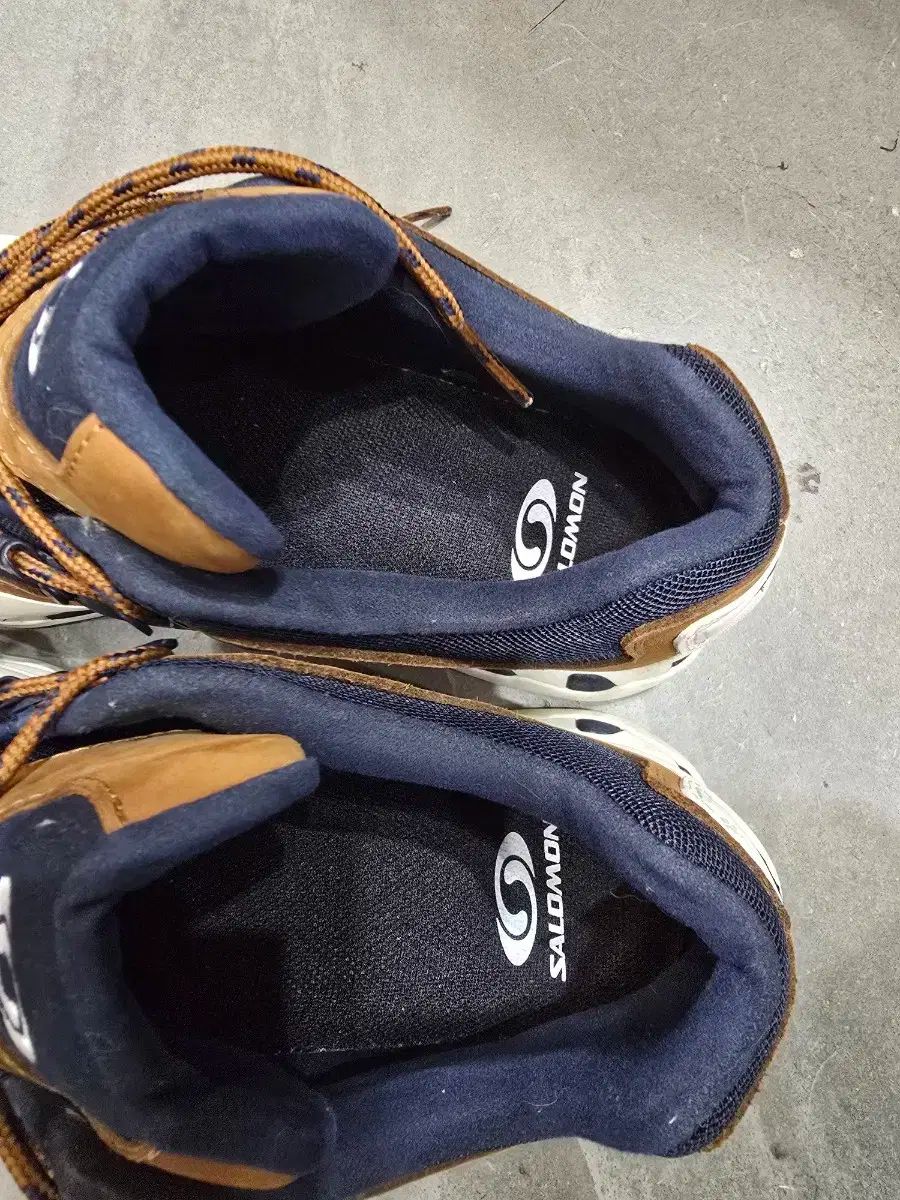 SALOMON サロモン XT -クエスト 2 バニラ アイス ラバー 270 シングルシューズ OLIVEOS_COM_TR