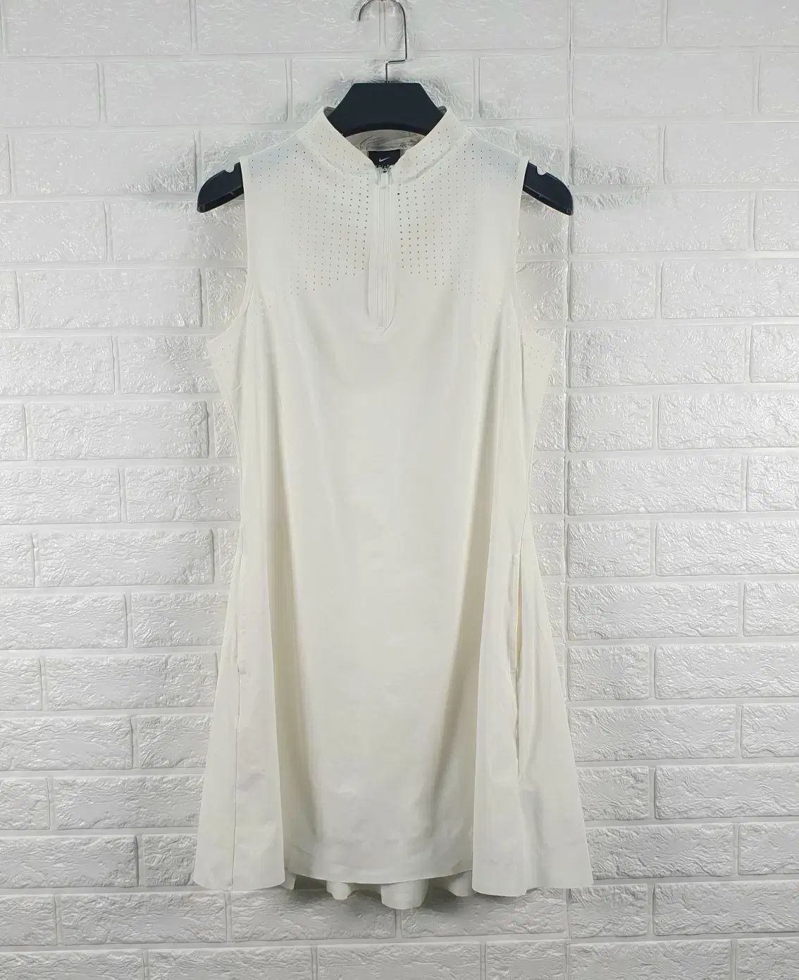 XS NIKE