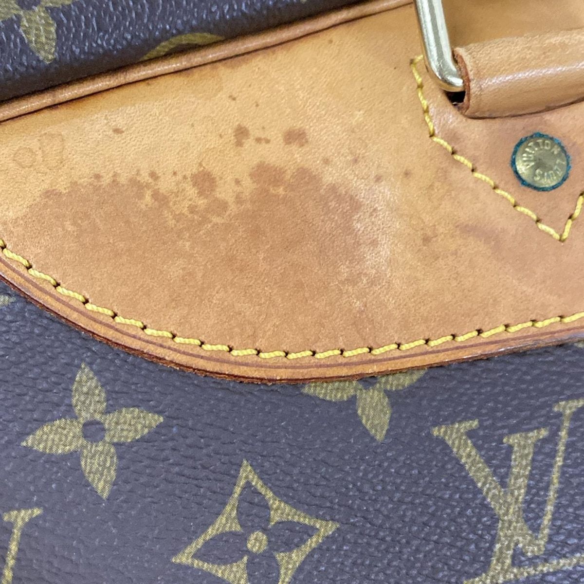 VUITTON