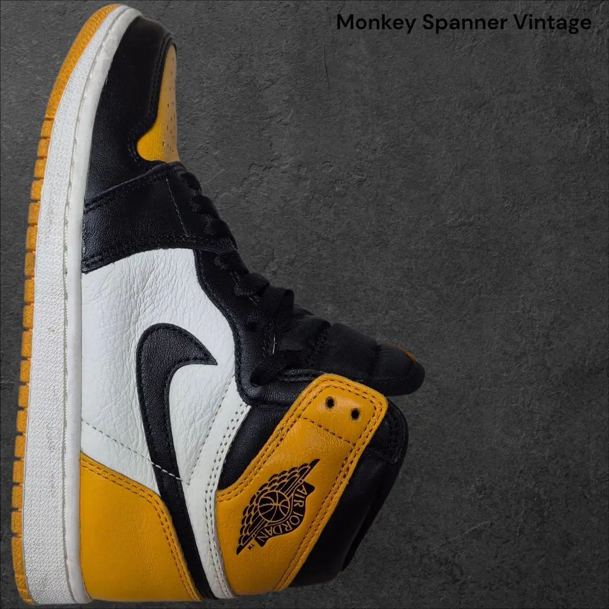 255 ジョーダン 1 レトロ ハイ OG タクシー