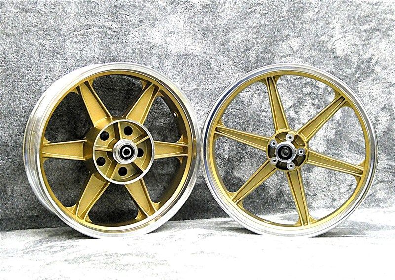 JWL車検対応 ZRX400 キャストホイール ゴールドシックス 金 ナインキャストZR400E前後18インチ インチアップゼファー750へっぽこ社長
