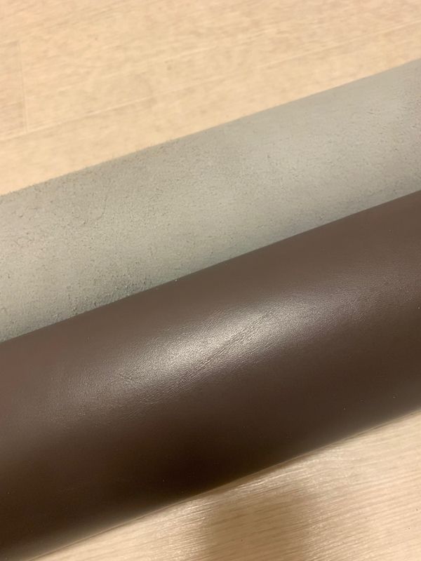 オリーブブラウン 270ds クロム革 牛革 国産 レザー スムース加工 はぎれ 一枚革 レザークラフト 革 皮 本革 diy 生地 材料