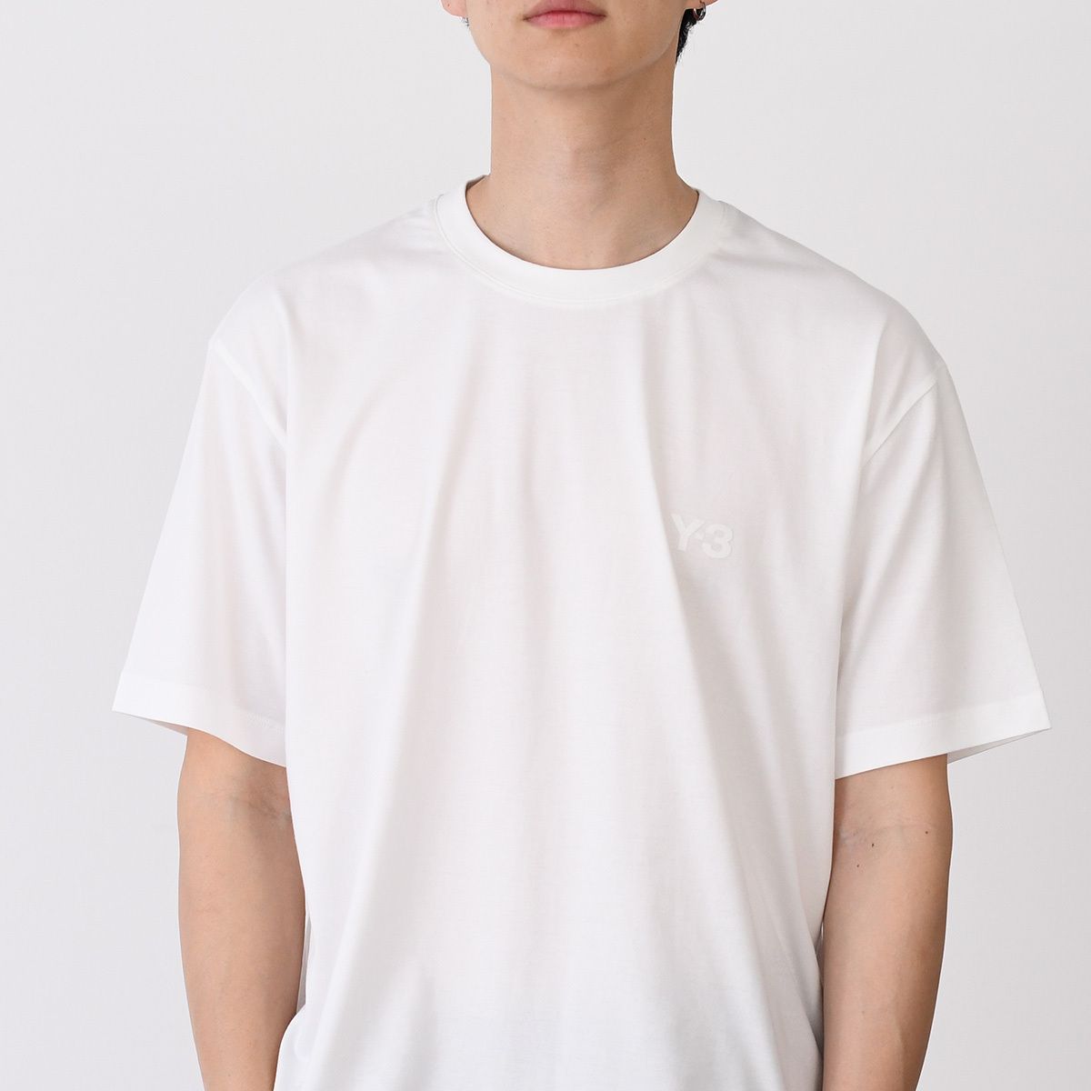 Y-3 ワイスリー Tシャツ カットソー M REG SS TEE JD9829 メンズ ホワイト コットンジャージー素材 クルーネック 半袖 ミニロゴ 春夏 ロゴ ユニセックス