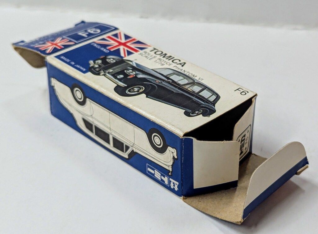 高島屋 菊御紋 青箱 トミカ ロールスロイス Ⅵ 御料車 仕様 日本製 F6 高島屋 菊御紋 青箱 トミカ ロールスロイス Ⅵ 御料車 仕様 日本