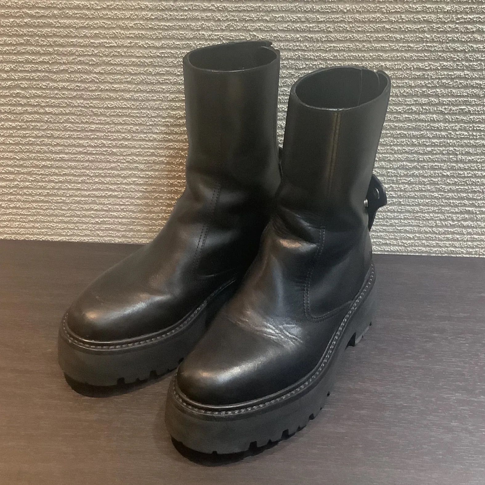 CELINE セリーヌ トリオンフ 金具 ショートブーツ ブラック 35