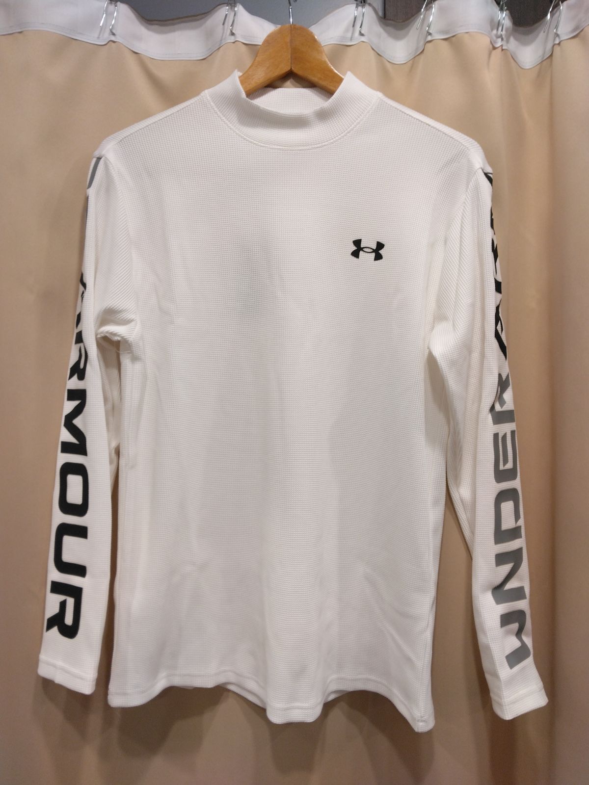 ♥ アンダーアーマー UNDERARMOUR UAドライブ ワッフル ロングスリーブ モックネック シャツ 6007932 モデル 新橋店