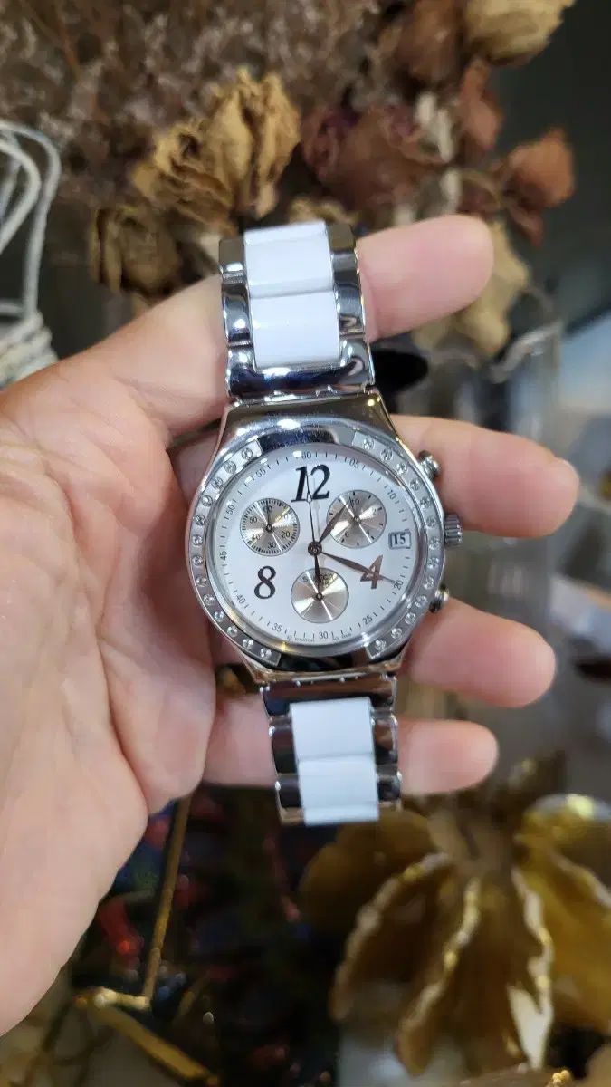 ヴィンテージ SWATCH スウォッチ 女性 時計 ホワイト メタル バンド クロノグラフ