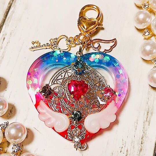 専用◆ハートシェイカー シャカシャカキーホルダー レジン 魔法少女 アニマル 猫 専用◇ハートシェイカー シャカシャカキーホルダー レジン 魔法