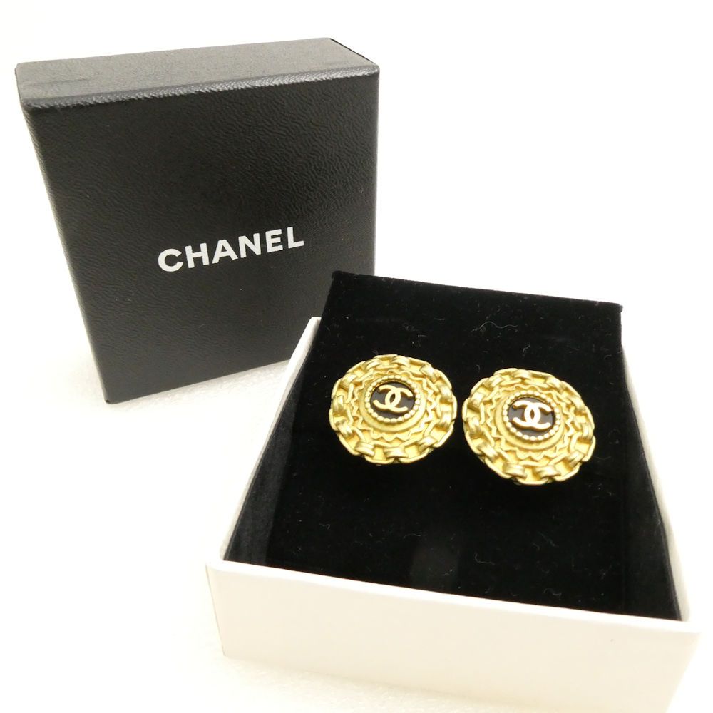 LOVE イヤリング Love single stud earring イエローゴールド ピアス