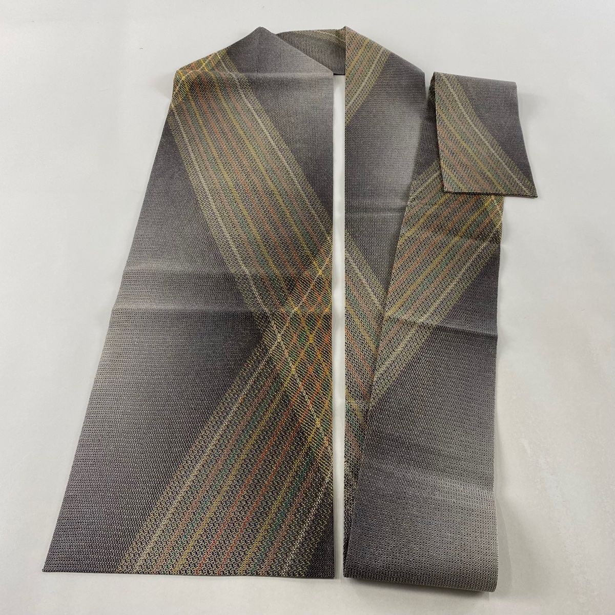 半幅帯 美品 秀品 葉柄 波 銀糸 箔 灰紫 正絹 【中古】（半幅帯 美品  