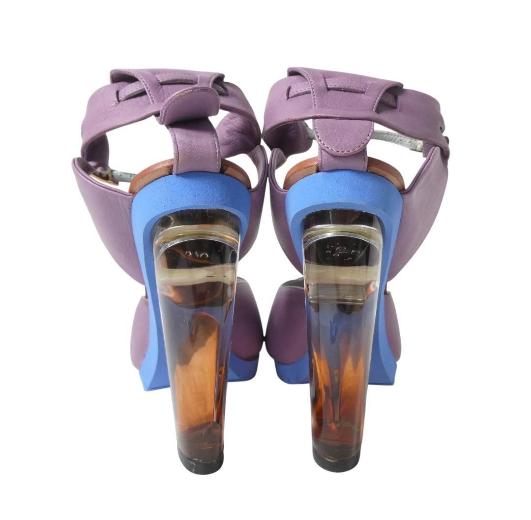 新品同様 FENDI フェンディ サイズ36.5 約23.5㎝ レザー クリスタル