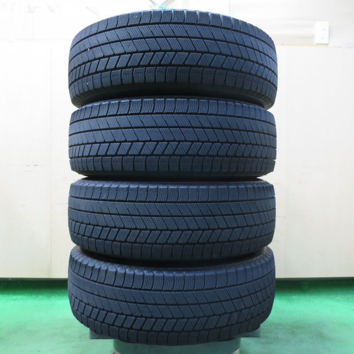 送料込22年バリ溝ブリヂストン ブリザック VRX3 185/65R15 BS BRIDGESTONE BLIZZAK VRX3 185⁄60R15 15インチ スタッドレス 4本 22