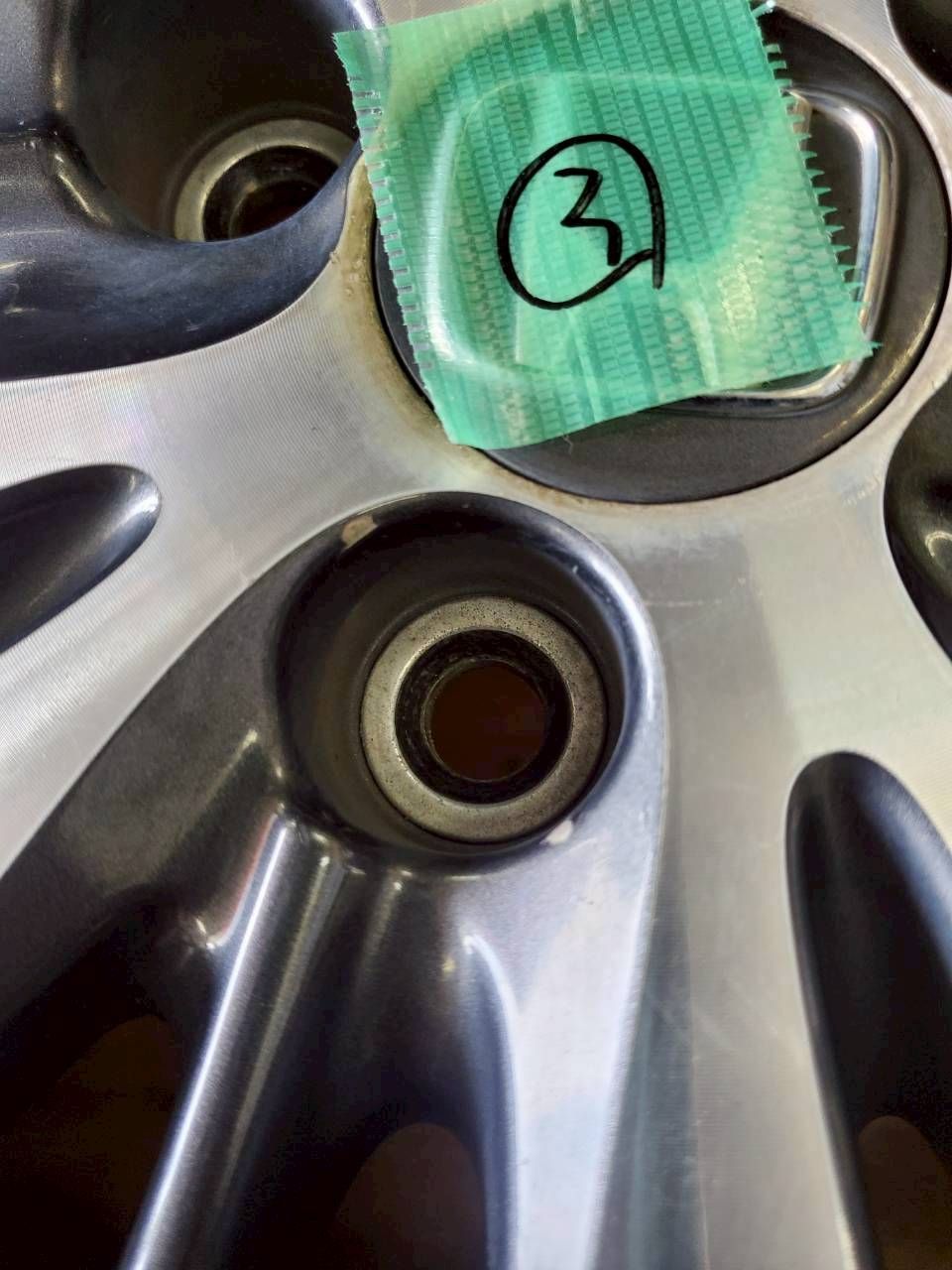 超人気 フィットRS GK5純正15インチ