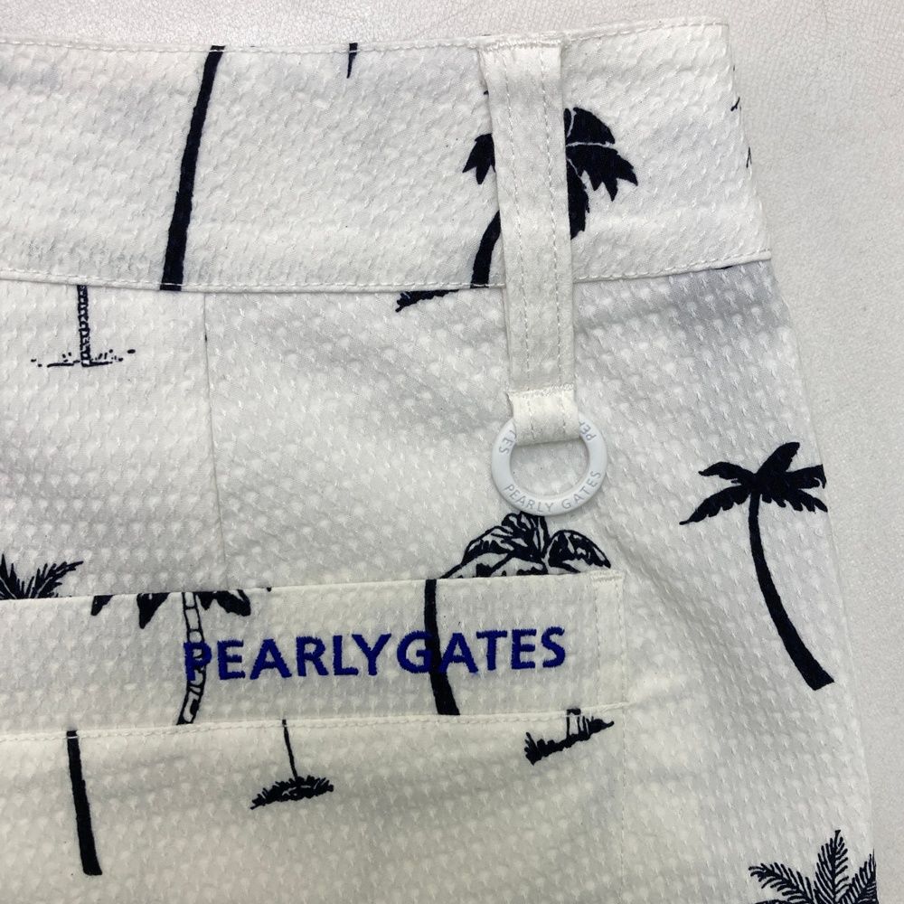 う*こ様 PEARLY GATES ホワイトショートパンツ サイズ： PEARLY GATES パーリーゲイツ ショートパンツ 総柄 ホワイト
