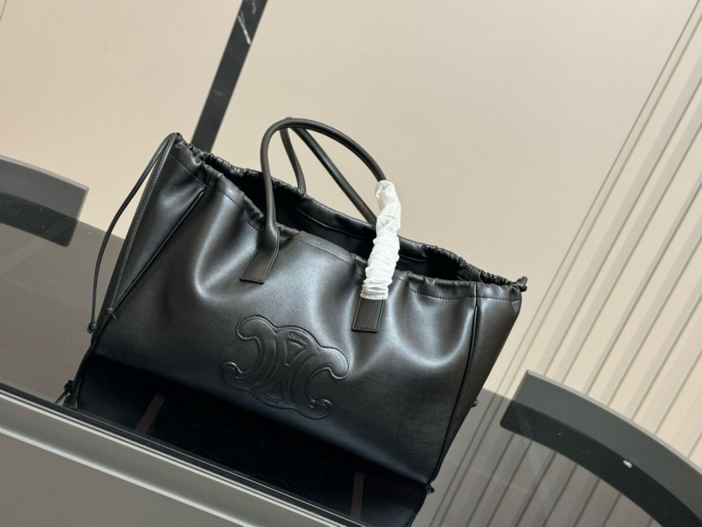 ⭐美品⭐CELINE トリオンフ トートバッグ Amazon | [セリーヌ] バッグ(トートバッグ) 118233ENY ブラック