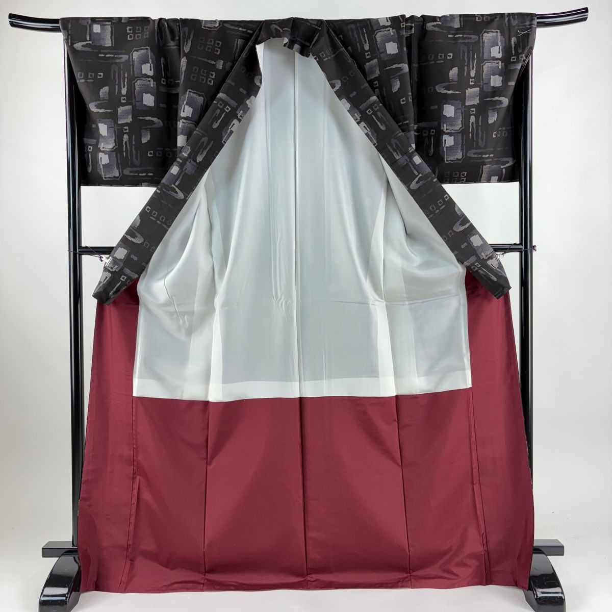 大島紬 身丈171.5cm 裄丈72cm L 袷 純泥染 ほていや 証紙 幾何学模様  